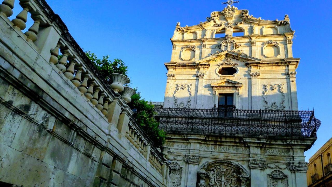 Elegante Appartamento In Palazzo Storico Ortigia Сиракуза Екстериор снимка