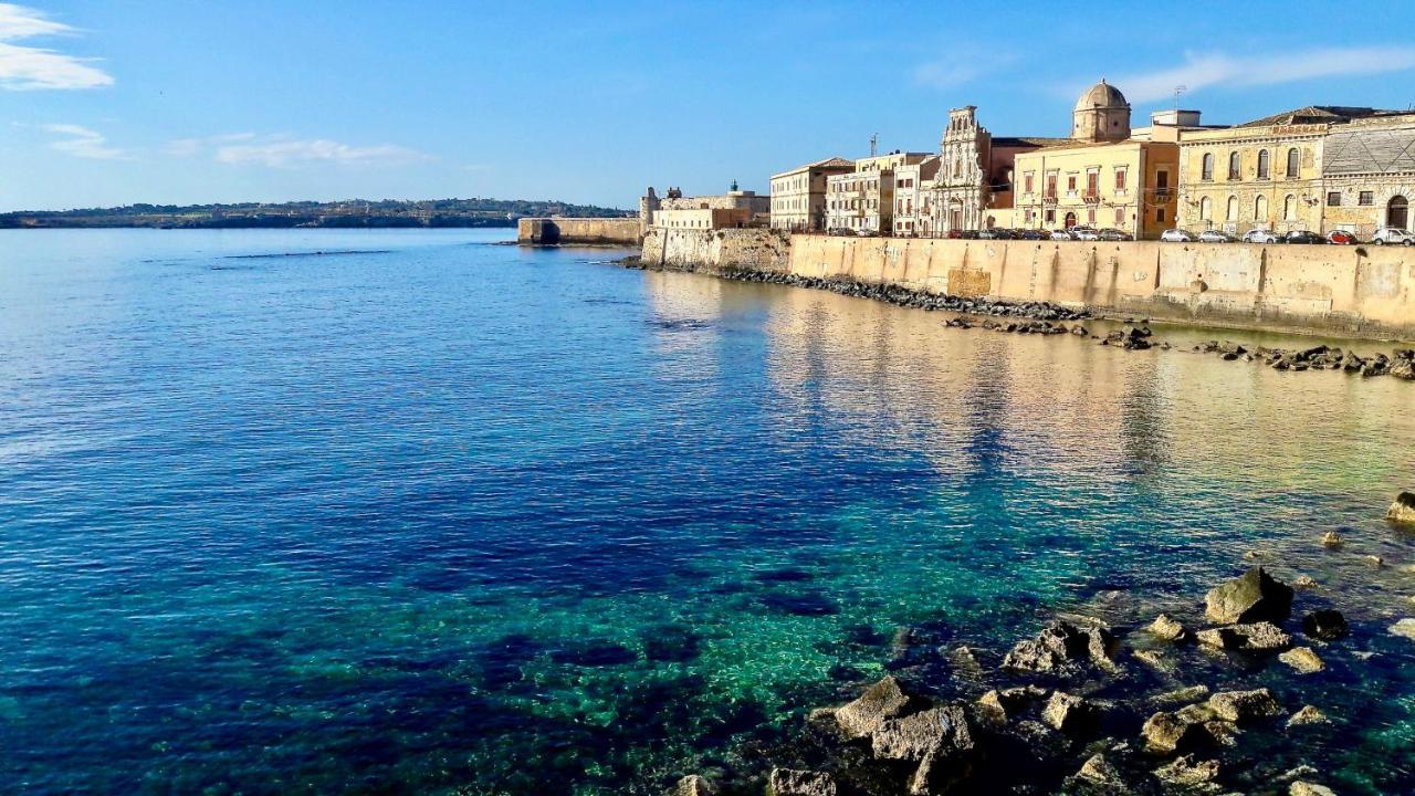 Elegante Appartamento In Palazzo Storico Ortigia Сиракуза Екстериор снимка