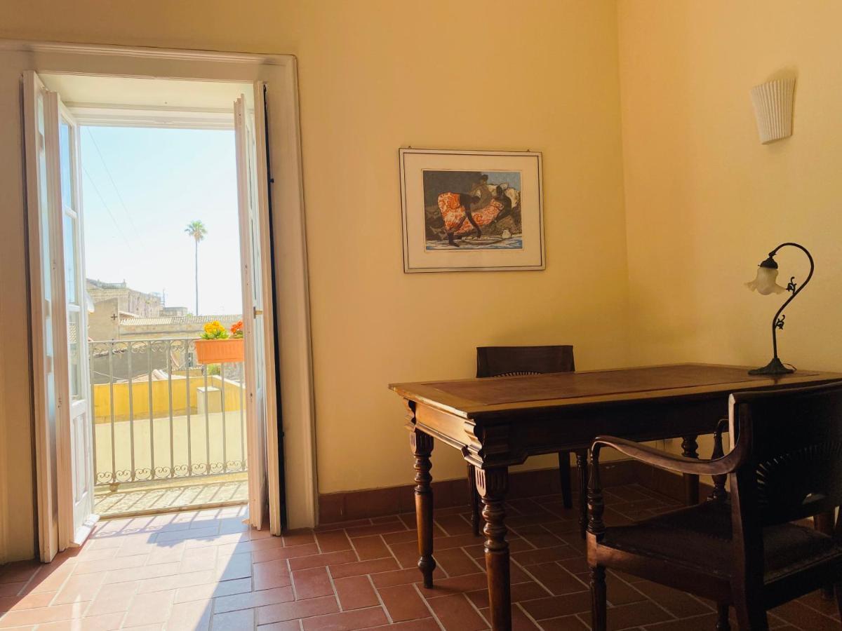 Elegante Appartamento In Palazzo Storico Ortigia Сиракуза Екстериор снимка